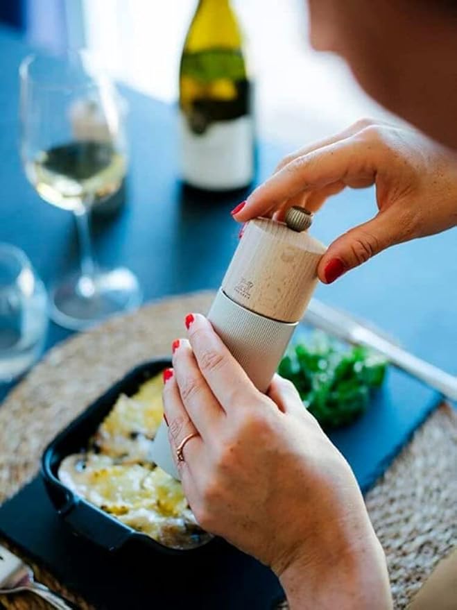PEUGEOT- Line Pepper Mill Classic Grind Adjustment -Aluminum and PEFC Certified Wood - Made in France- Natural Color. 12 cm-4.75"