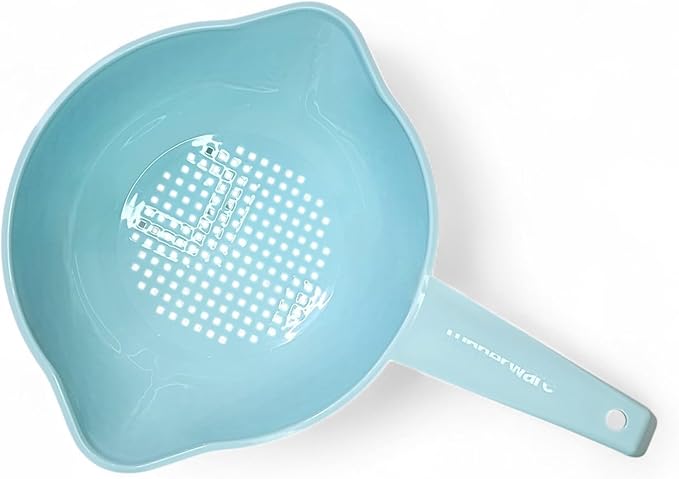 Tupperware Small 1 Quart Colander Strainer with Handle in Light Blue