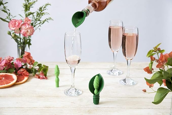 OTOTO NEW Wine Stoppers & Pourer - Halloween Gifts for Wine Lovers, Spooky Wine Bottle Stopper, Wine Goth Accessories, Wine Corks Wine Stoppers Wine Gifts, Fun Kitchen Gadgets (Leila)
