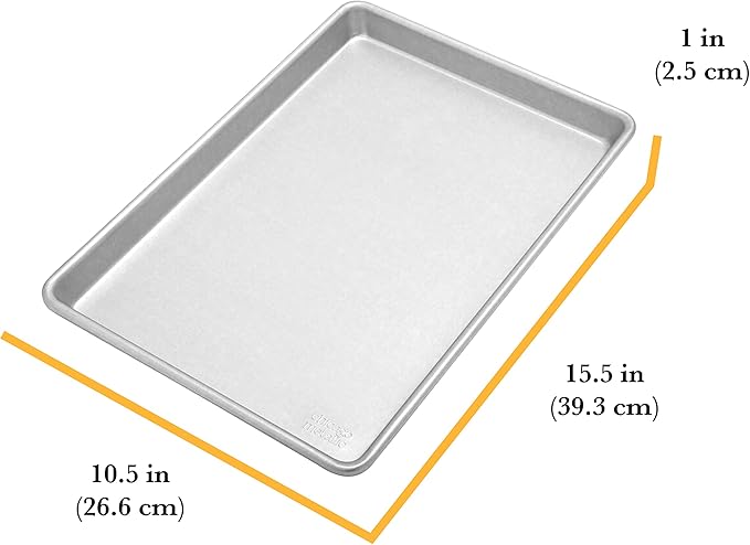 Chicago Metallic Commercial II Traditional Uncoated True Jelly Roll Pan, Make jelly rolls, cookies, pizza, one-pan meals, and more, 15-Inch by 10-Inch