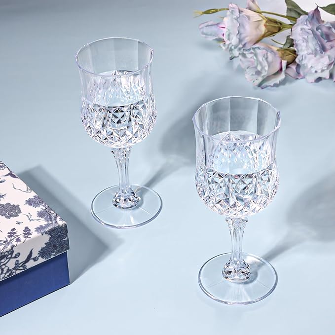 XUWAIDSGN 24 Pcs 7oz Plastic Vintage Wine Glasses Drinking Glasses Unbreakable Wedding Glassware Crystal Water Goblets Reusable Drinkware Vintage Champagne Flutes (24, Clear)