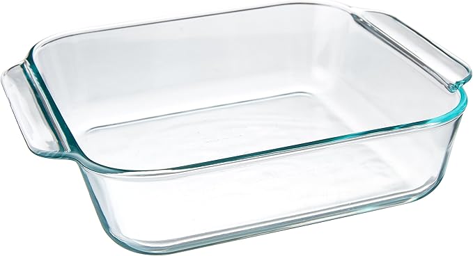 Pyrex 222 Basics Square Glass Baking Dish, 2-Quart (8inx8inx2.5in) Clear Glass Oven Bakeware – Perfect for Sweet Rolls, Brownies, Cakes and so much More - Made in the USA