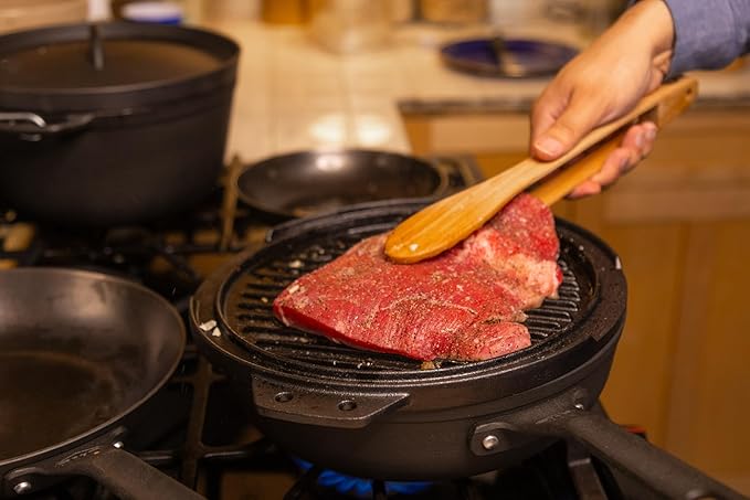 GSI Outdoors 60604 Guidecast Round Griddle, Dual-Sided Cast Iron Griddle/Grill Pan, 12-Inch