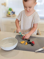 kiddi kutter Training Knife (Green) - Lightweight Easy Grip Stainless Steel - Children's Safe Knife - BPA Free - Dishwasher Safe - 3yr+
