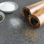 Navaris Salt and Pepper Mill Set - Adjustable Acacia Wood Salt and Pepper Grinders Shakers with Ceramic Grinding Core for Home, Restaurants - Design 1