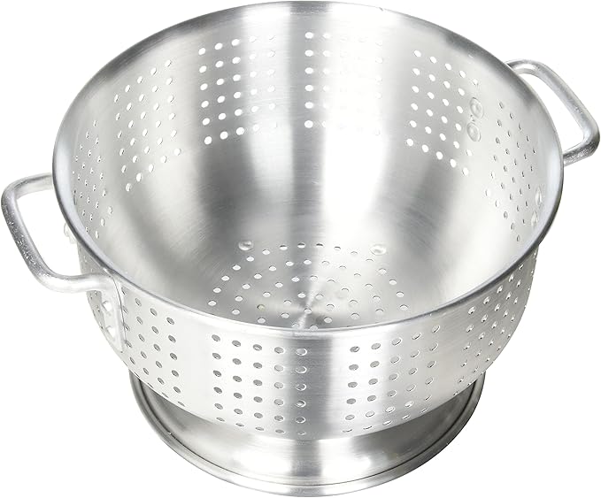 Winco Aluminum Colander with Base, 8-Quart, Medium