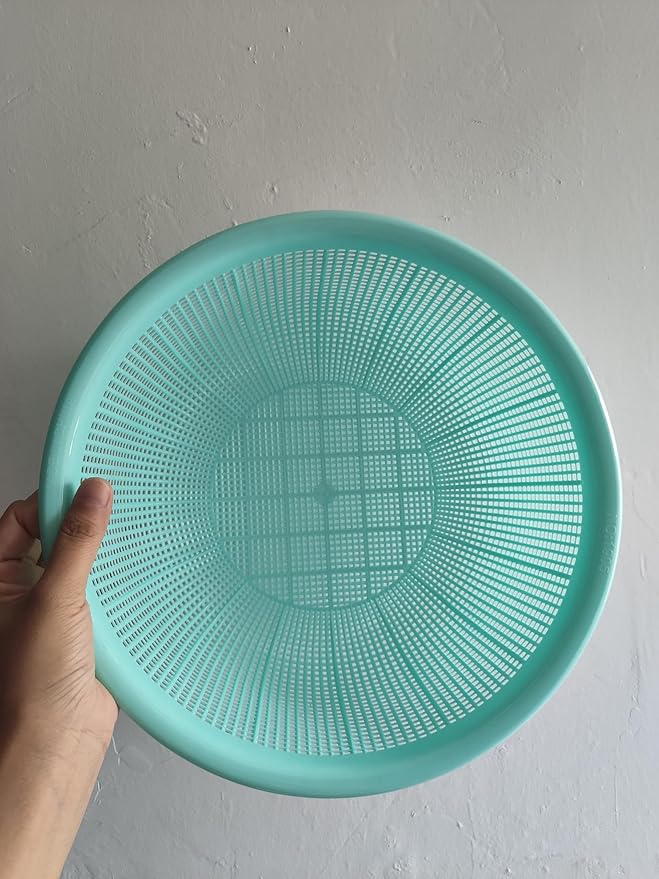4 pcs Plastic Wash Basket Round Perforated Colander Wash Vegetables and Fruits Drain Cooked Pasta Kitchen Essentials Food Strainer Basket Strainer Kitchen Blue pink green red