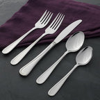 Oneida Silverware Set For 4, Flight Everyday Dinner Knives Flatware Set of 4, Stainless Steel Cutlery Sets, Dishwasher Safe Utensils, Utensil Sets, Butter Knife, 4-Piece Dinner Knife (Silver, 4 Piece)