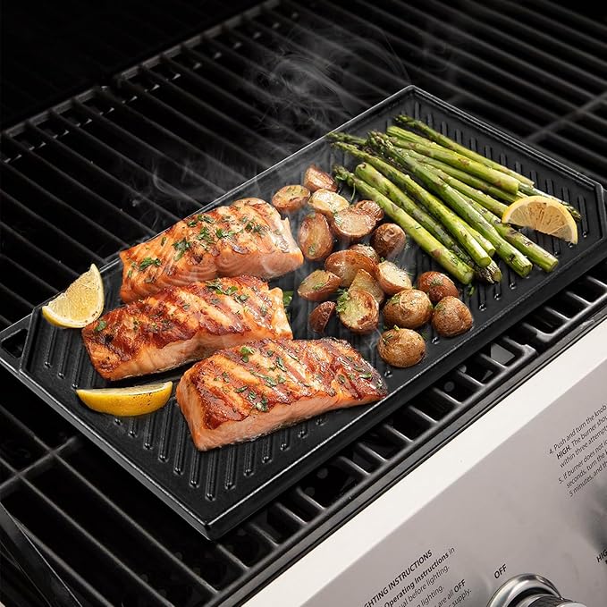 GGC Reversible Cast Iron Griddle, Double-sided Griddle Pan for Stove Tops, Gas Grills and Outdoor Cooking, 16.5 x 9.5 Baking Flat and Ribbed Griddle Plate