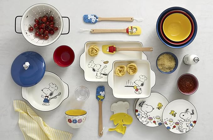 Lenox Home And Kitchen, Chef Snoopy Covered Casserole Dish, Porcelain Material, Dishwasher Safe, Kitchen, Baking Dish For Oven, Oven Safe Upto 350 Degrees, Snoopy Design (Blue And White, 1 Piece)