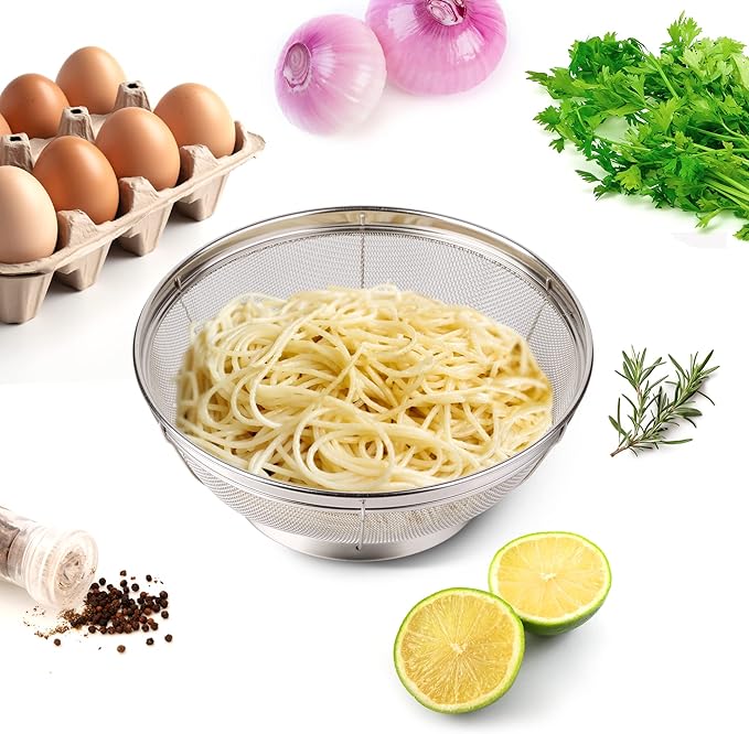 3 Pack Strainers for Kitchen, 18/8 Stainless Steel Colander, Fine Mesh Strainer for Pasta, Rice and Fruit, Sieve for Strain, Drain, Rinse or Steam (5-Quart, 4-Quart and 3-Quart)
