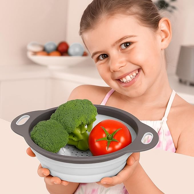 Small Food Strainer for Kitchen - Black Silicone Colander with Handle for Spaghetti and Pasta Multifunctional Colander for Camping