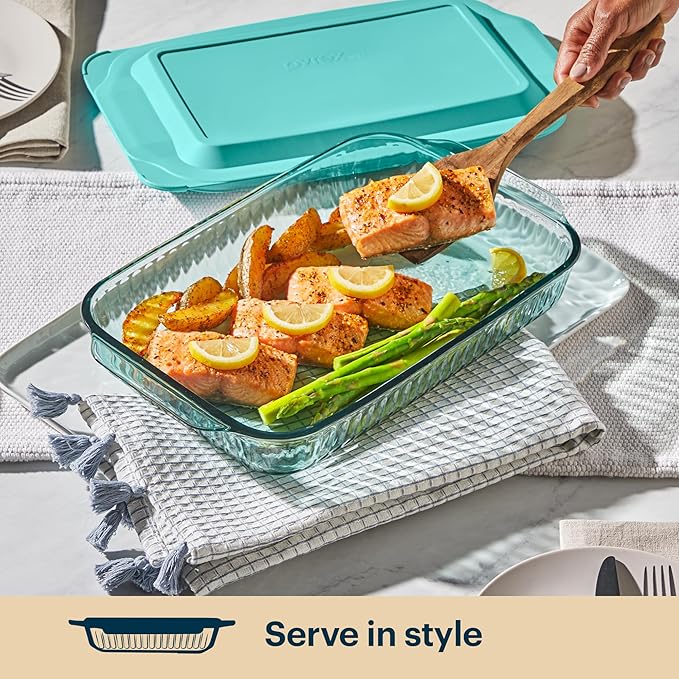 Pyrex Colors Tinted (9"x13") Tinted Glass Baking Dish with BPA-Free Lid, Oblong Bakeware Glass Pan For Casserole & Lasagna, Dishwasher, Freezer, Microwave and Pre-Heated Oven Safe, Aqua