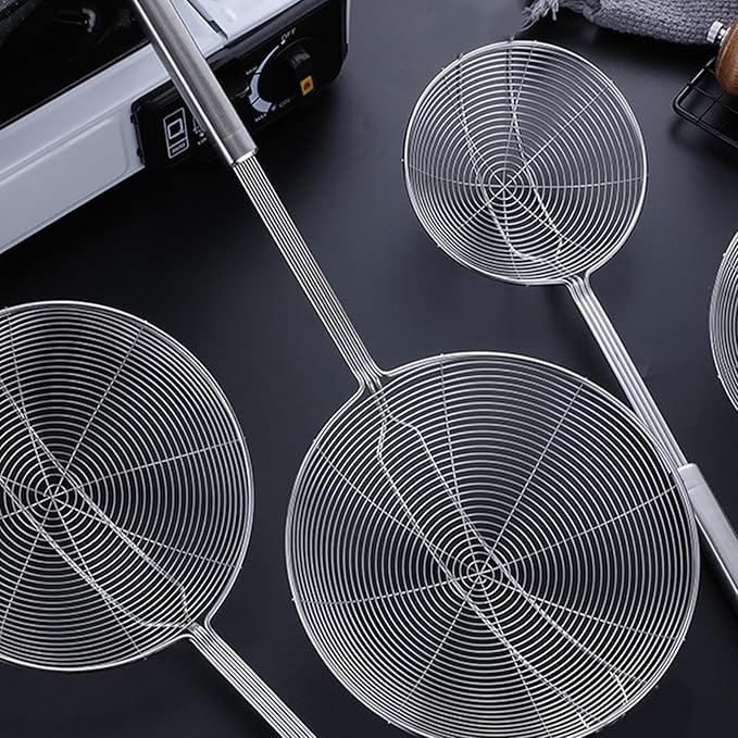 Stainless Steel Spider Skimmer, Set of 2 Professional Kitchen Pasta Strainer Spoon with Long Handle (L17 x D7.5 and L15.7 x D6)